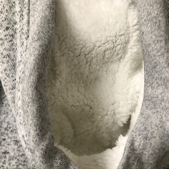 Canadiana Grey Canada Hoodie Women’s S Small NWT - Picture 5 of 9